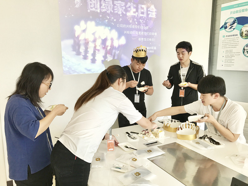 【10月生日會(huì)】我們的創(chuàng)綠家溫暖、開(kāi)心，還有傳承！