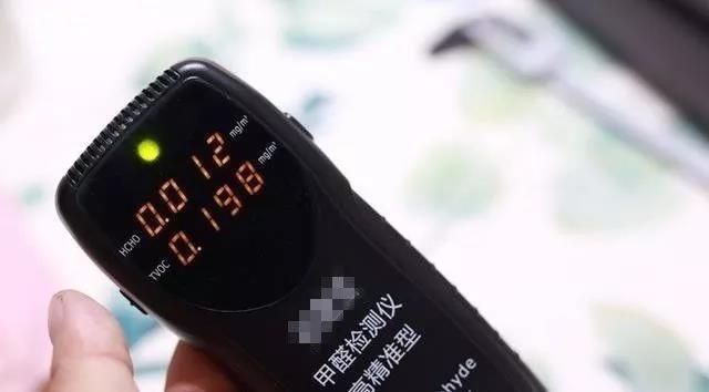 我買了一個甲醛檢測儀，吹口氣后發(fā)現原來我才是“地表最強”污染源！