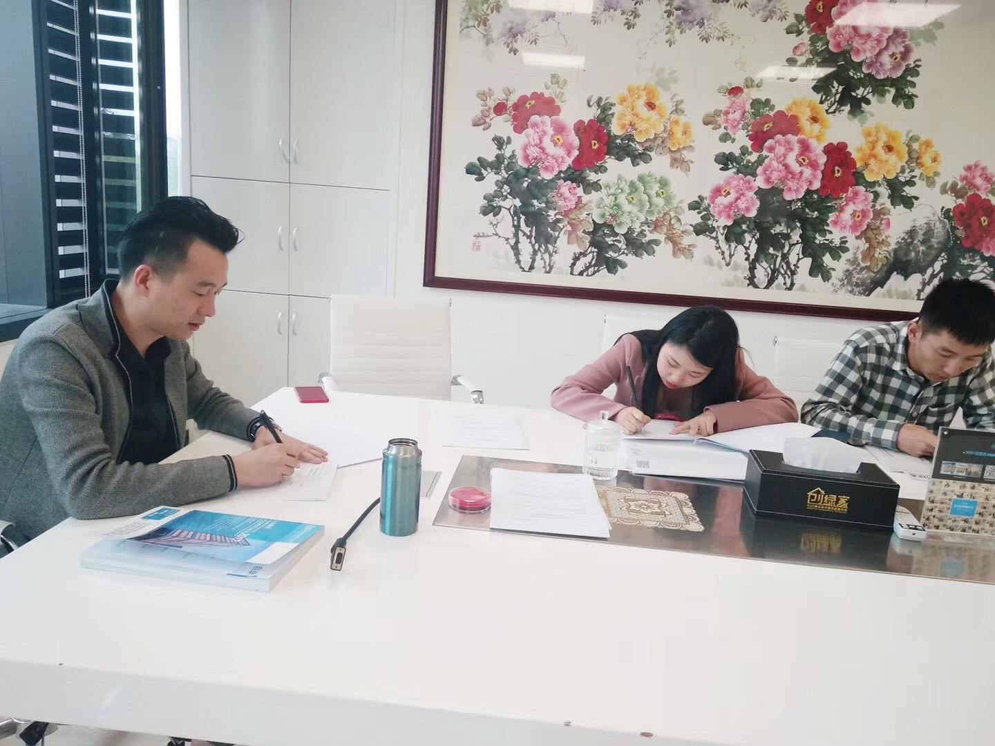 熱烈祝賀錢總簽約創(chuàng)綠家浙江省縣級市代理！