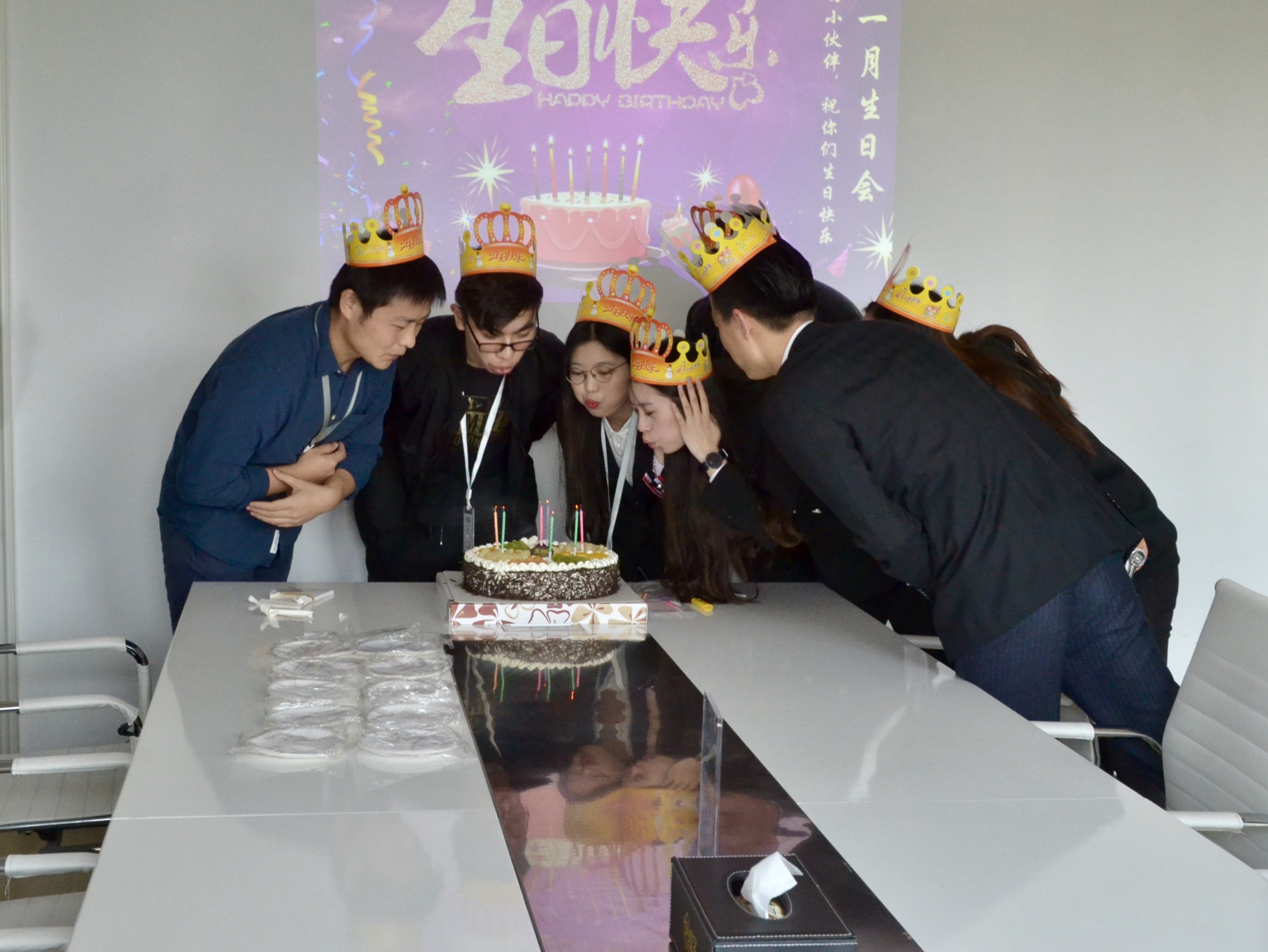 【11月生日會】壽星們希望各位小伙伴照顧好自己的身體哦！