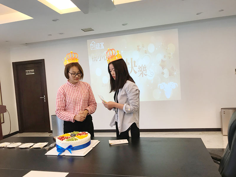 【4月生日會】業(yè)務很硬核，而我們只是甜美小公舉