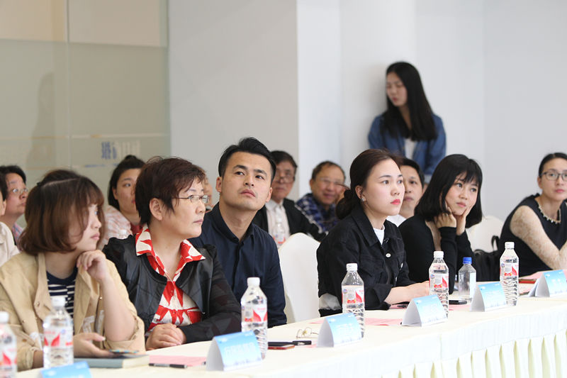 創(chuàng)綠家環(huán)保應(yīng)邀參加2018中國透明工廠評(píng)選啟動(dòng)儀式！