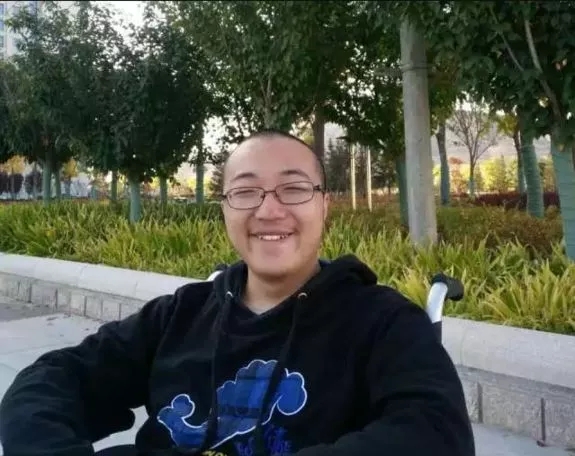 青春是用來奮斗的，除甲醛的青春最美麗！