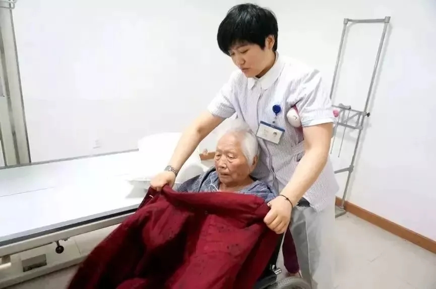 青春是用來奮斗的，除甲醛的青春最美麗！