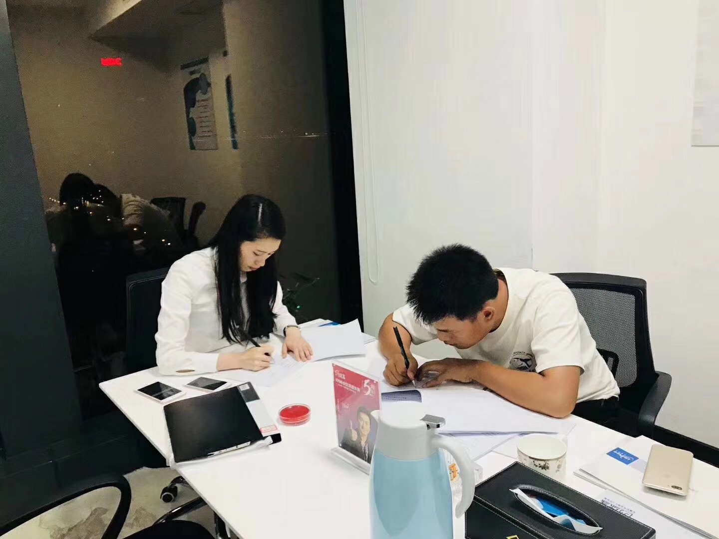 熱烈祝賀楊總簽約創(chuàng)綠家遵義市區(qū)級代理！