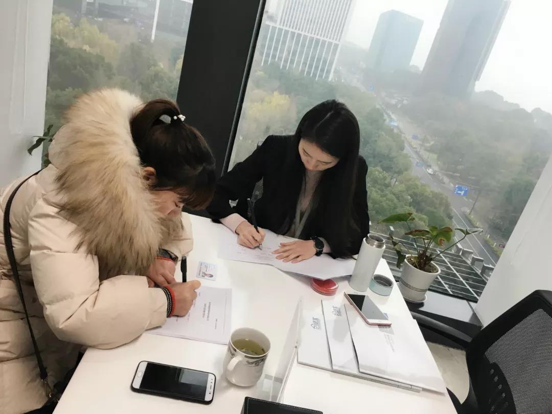熱烈祝賀張總簽約創(chuàng)綠家河南省周口市縣級代理！