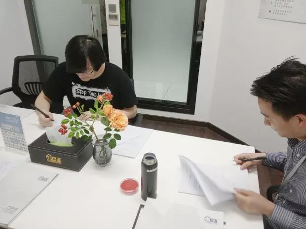 熱烈祝賀羅總簽約創(chuàng)綠家江蘇省南京市區(qū)級(jí)代理！