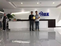 熱烈祝賀王總簽約創(chuàng)綠家南京市區(qū)級(jí)代理！